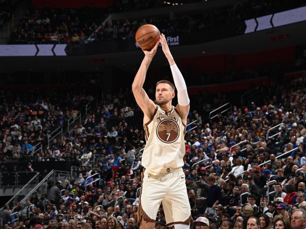 股票配资官方公司 有实力但太脆！波津本赛季仅出战32场 场均16.7分5.2篮板1.2封盖